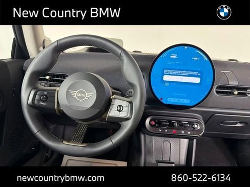 Certified 2025 MINI Cooper 2-Door Hardtop FWD image 16