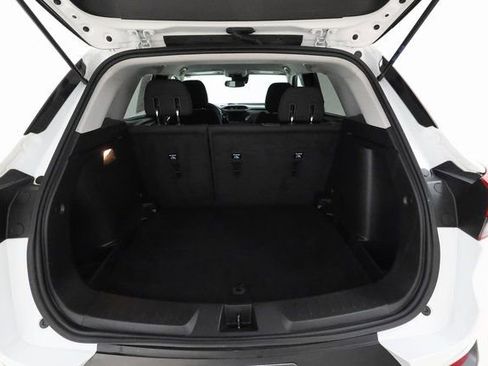 Used 2023 Chevrolet TrailBlazer LT w/ Convenience Package AWD/4WD image 19