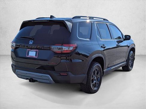 New 2025 Honda Pilot TrailSport image 5