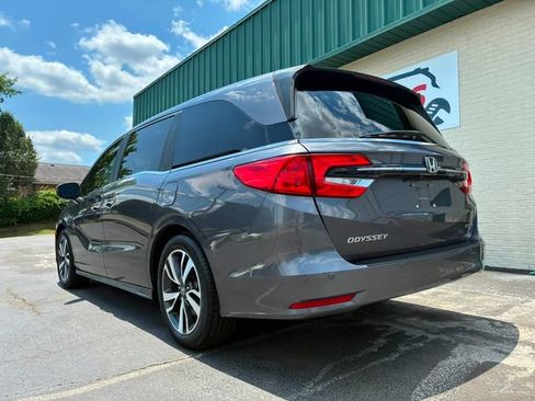 Used 2023 Honda Odyssey Touring image 9