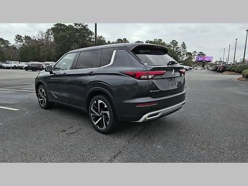 Used 2024 Mitsubishi Outlander SE image 26