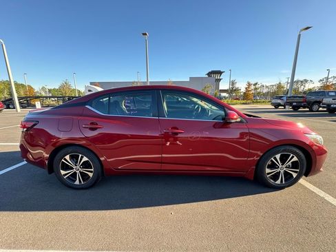 Used 2020 Nissan Sentra SV image 3