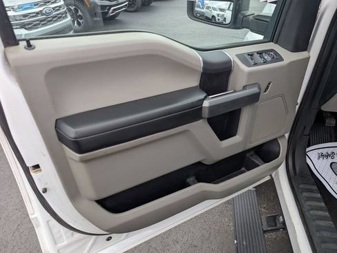 Used 2016 Ford F150 XLT AWD/4WD image 13
