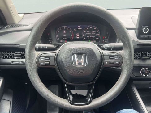 Used 2025 Honda Accord LX image 29