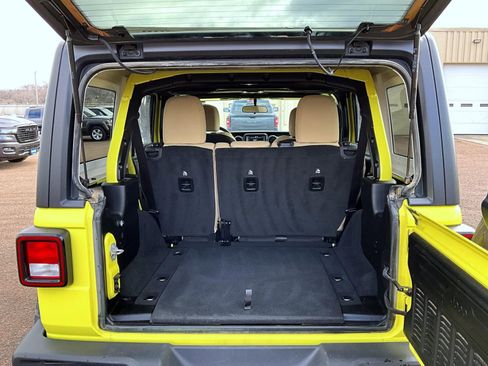 Certified 2023 Jeep Wrangler Unlimited Sport AWD/4WD image 9