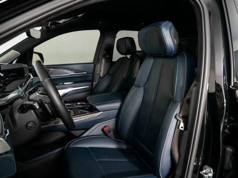 Used 2025 Cadillac Escalade IQ Sport 2 image 18