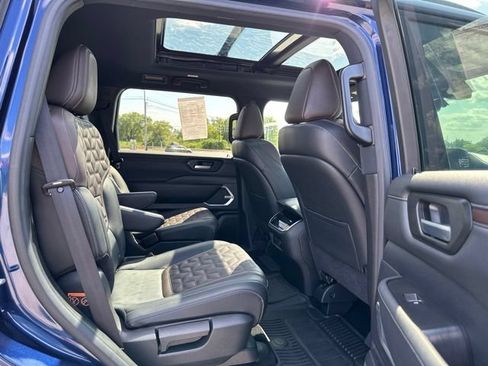 Certified 2025 Nissan Armada Platinum AWD/4WD image 30