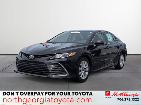 Used 2021 Toyota Camry LE FWD image 1