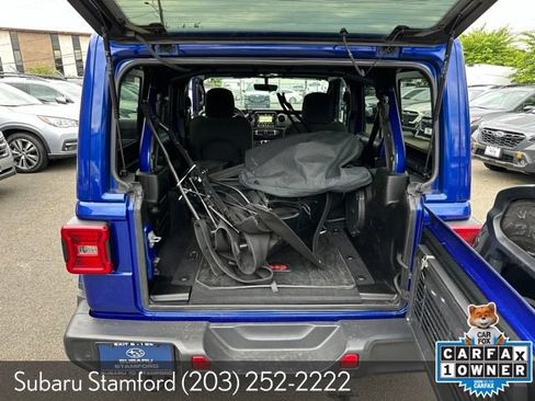 Used 2019 Jeep Wrangler Unlimited Sahara AWD/4WD image 28