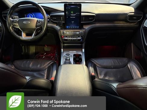 Used 2020 Ford Explorer Platinum image 15