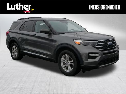 Used 2023 Ford Explorer XLT w/ Equipment Group 202A image 1