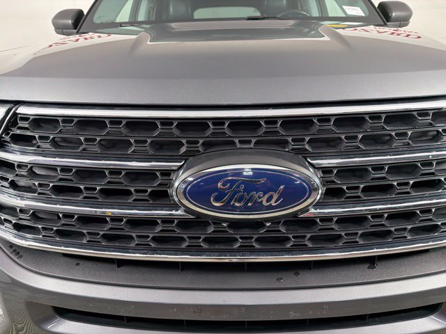 Used 2022 Ford Explorer XLT AWD/4WD image 4