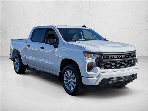 Certified 2024 Chevrolet Silverado 1500 Custom image 3