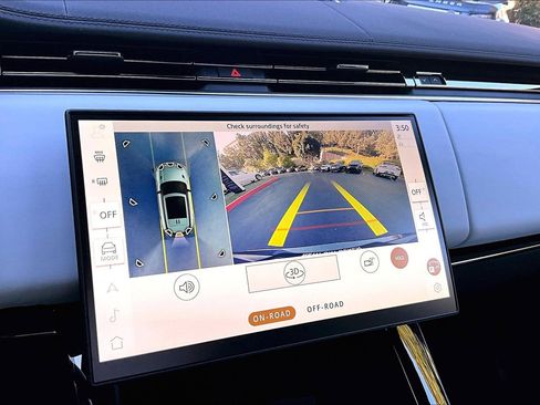 Used 2025 Land Rover Range Rover Sport image 26