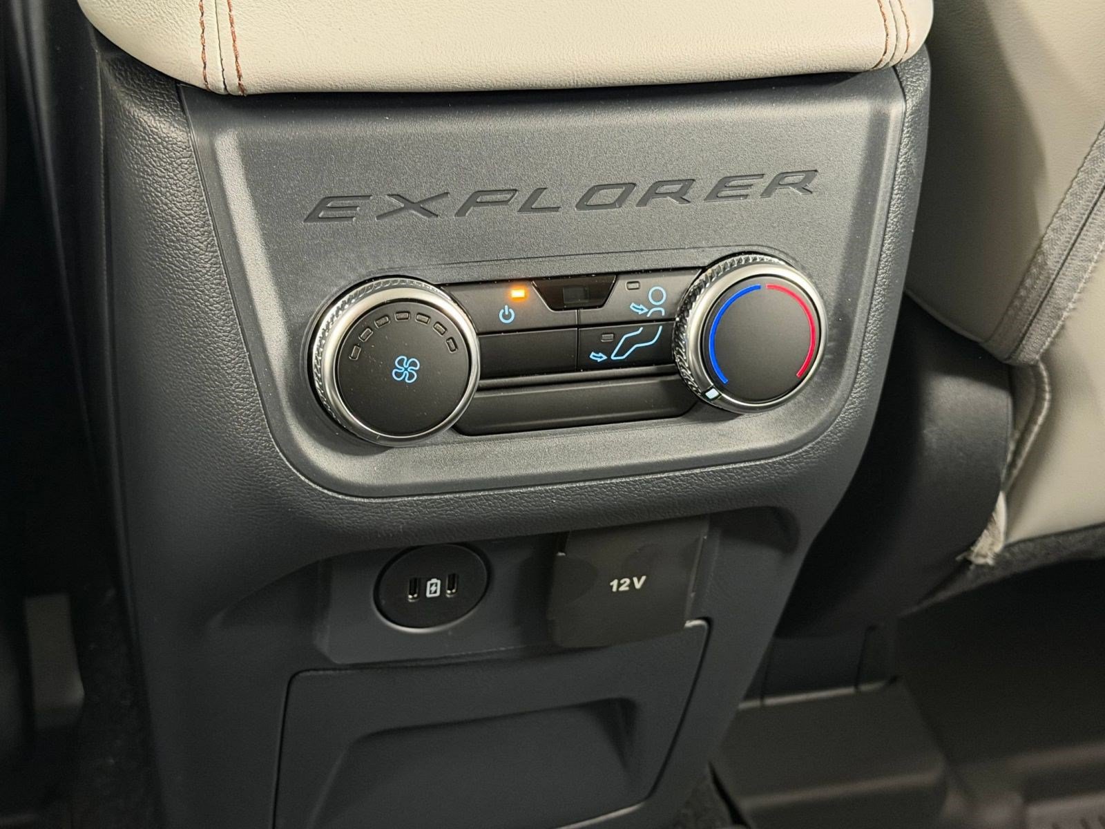 New 2026 Ford Explorer Active w/ Active Comfort Package AWD/4WD image 26