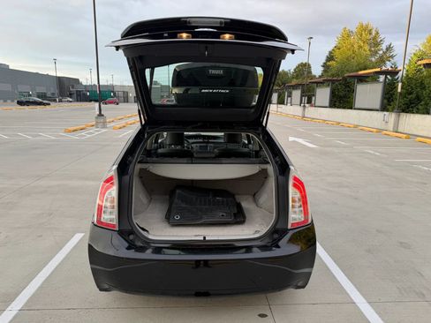 Used 2014 Toyota Prius Four FWD image 9