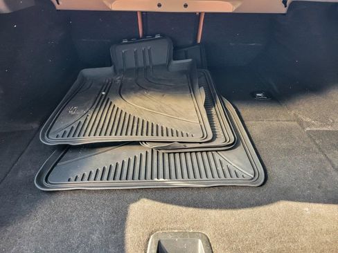 Used 2023 BMW 530e xDrive w/ Premium Package image 20