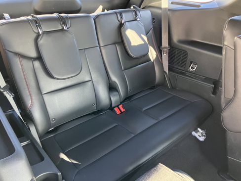 Used 2023 Ford Explorer ST-Line w/ Class IV Trailer Tow Package image 18