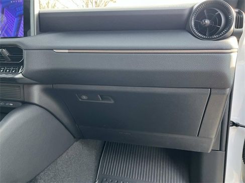 Used 2024 Toyota Land Cruiser image 28