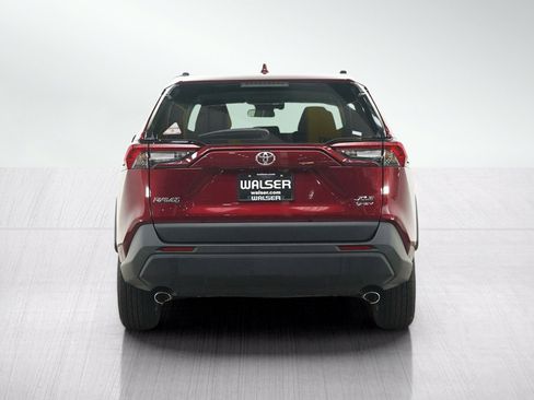Used 2025 Toyota RAV4 XLE w/ Convenience Package AWD/4WD image 4