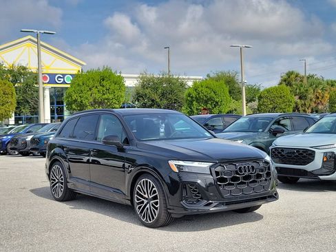 New 2026 Audi SQ7 Prestige AWD/4WD image 1