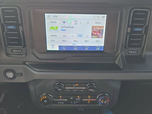 Used 2023 Ford Bronco Black Diamond image 9