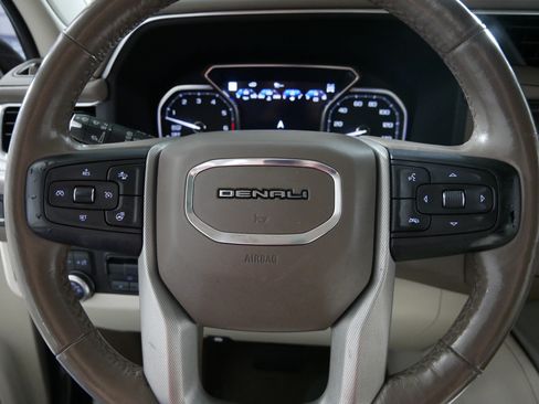 Used 2021 GMC Yukon XL Denali w/ Denali Ultimate Package AWD/4WD image 25