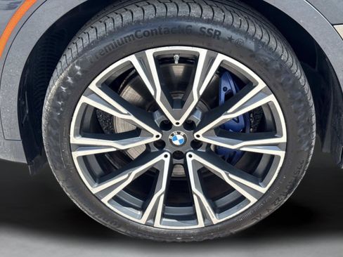 Used 2022 BMW X7 M50i AWD/4WD image 36