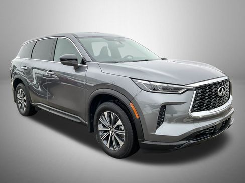 Certified 2025 INFINITI QX60 Pure image 3