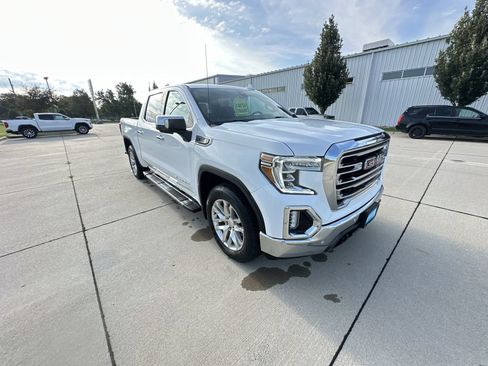 Used 2022 GMC Sierra 1500 SLT AWD/4WD image 16