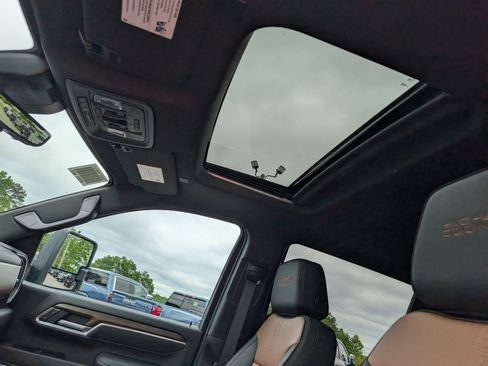 New 2026 Chevrolet Silverado 2500 High Country w/ Technology Package AWD/4WD image 18