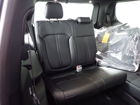 New 2026 Jeep Grand Wagoneer 4WD w/ Quick Order Packge 29V Upland image 42