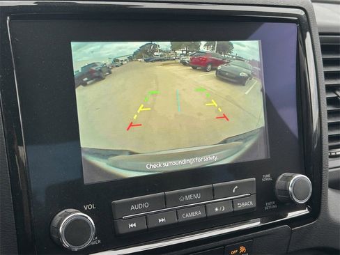 Used 2024 Nissan Frontier S w/ Technology Package image 23