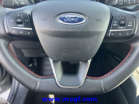 Certified 2025 Ford Escape ST-Line FWD image 11