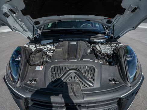 Used 2024 Porsche Macan GTS image 20