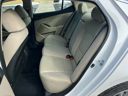 Used 2013 Kia Optima LX w/ Convenience Pkg image 12