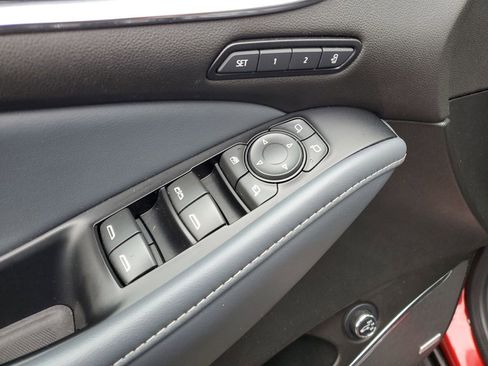 Used 2024 Buick Enclave Premium image 26