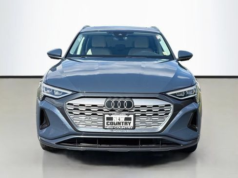 Used 2024 Audi Q8 e-tron Premium Plus w/ Premium Plus Package AWD/4WD image 2