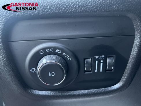 Used 2021 Jeep Grand Cherokee L Limited image 40