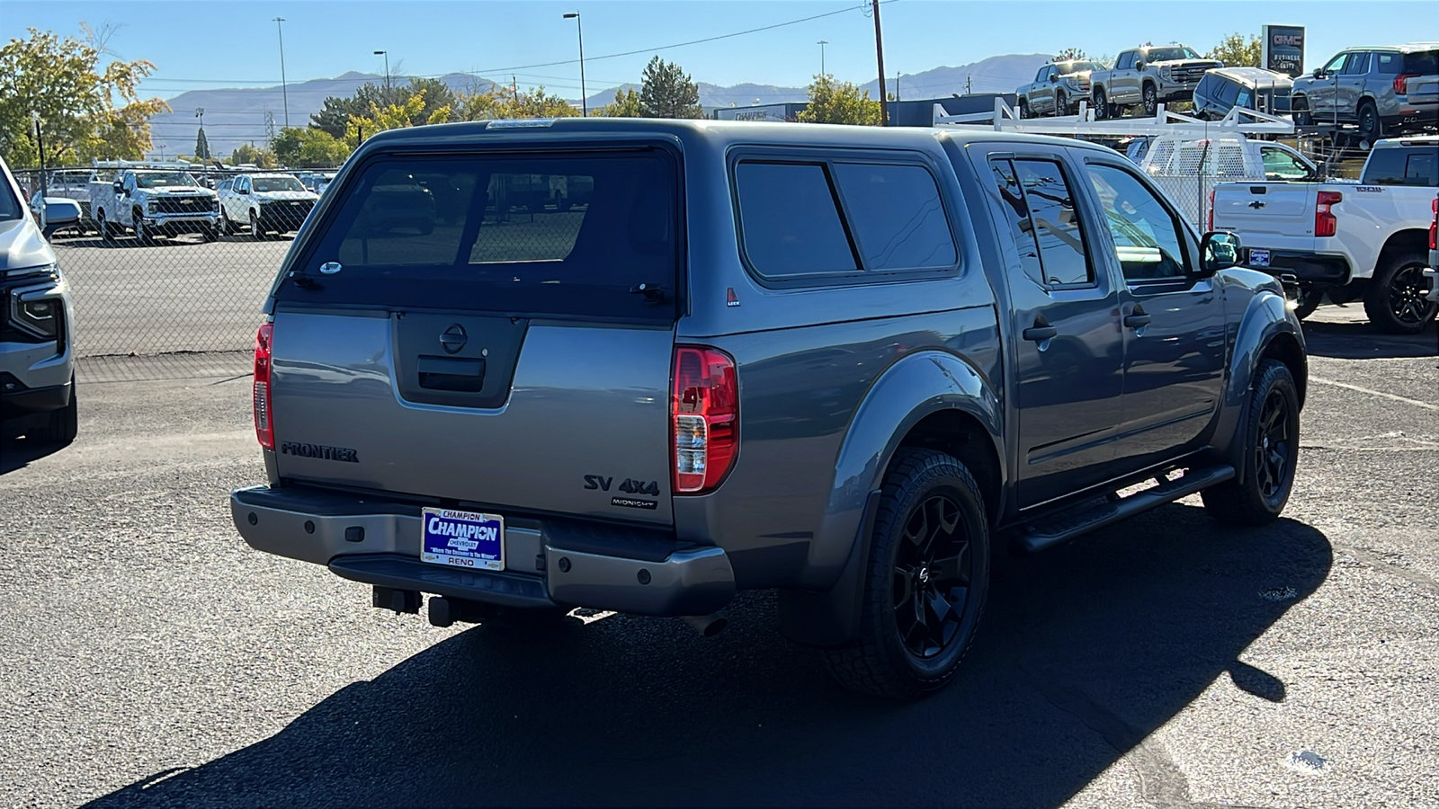 Used 2021 Nissan Frontier SV w/ Midnight Edition Floor Mats AWD/4WD image 5