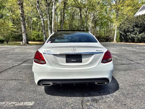 Used 2018 Mercedes-Benz C 300 4MATIC Sedan image 9