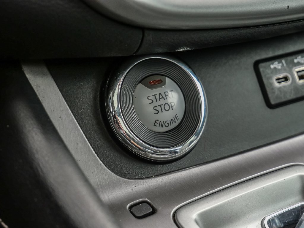 Used 2020 Nissan Murano SL w/ Moonroof Package FWD image 36