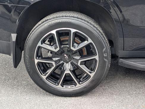 Used 2022 Chevrolet Tahoe RST w/ Luxury Package image 10