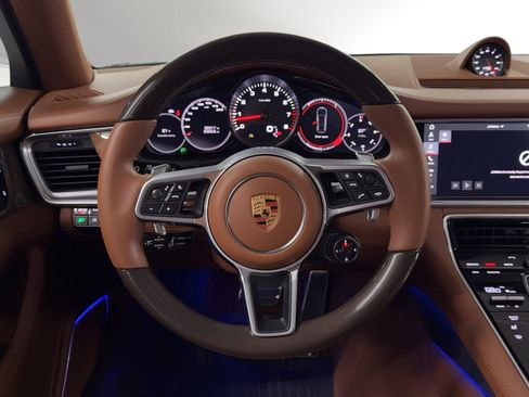 Used 2018 Porsche Panamera 4S AWD/4WD image 20