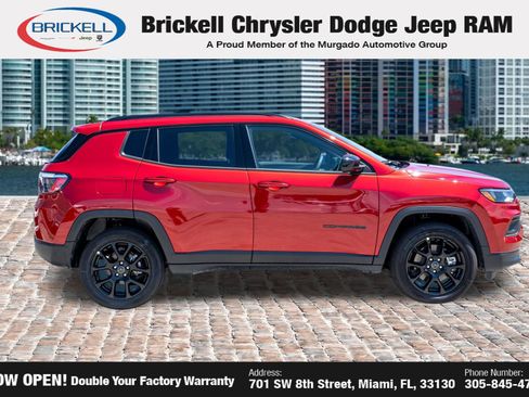 Used 2026 Jeep Compass Latitude AWD/4WD image 4