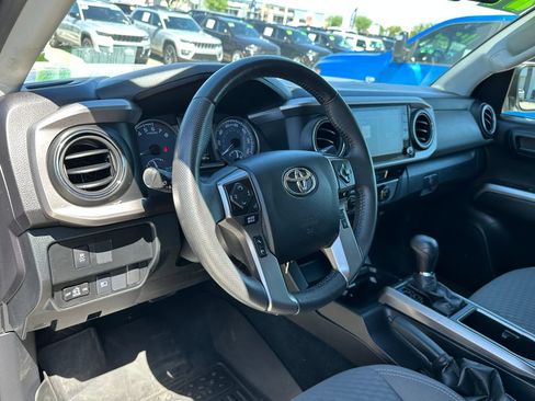 Used 2021 Toyota Tacoma SR5 w/ Technology Package AWD/4WD image 22