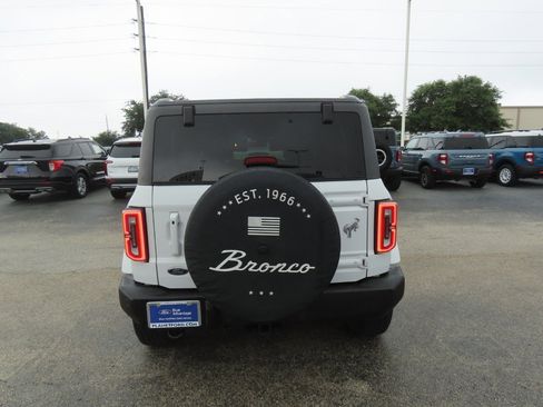 Certified 2023 Ford Bronco Outer Banks AWD/4WD image 11