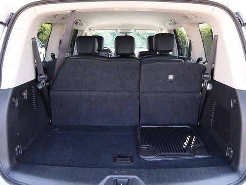Used 2024 Nissan Armada SV AWD/4WD image 7