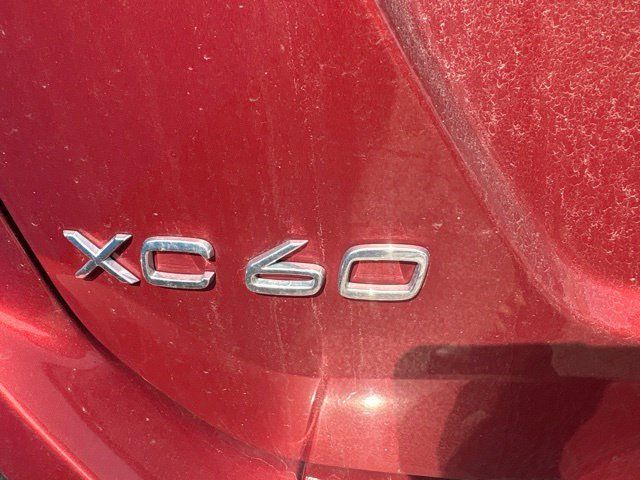 Used 2016 Volvo XC60 T6 w/ Climate Package AWD/4WD image 7
