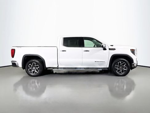 New 2026 GMC Sierra 1500 SLT w/ SLT Premium Plus Package AWD/4WD image 8